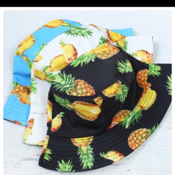 Pineapple bucket hats: White & Blue - Picture 3 of 5